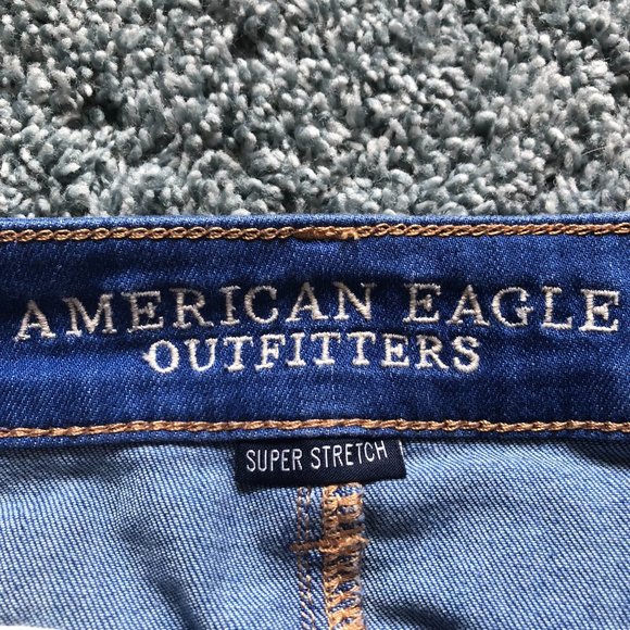 American Eagle hi-rise denim shortie - Picture 3 of 3